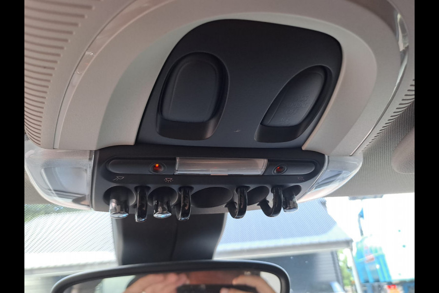MINI Clubman 1.5 Cooper Salt Business | Airco | Trekhaak | Navi | Cruise | PDC |
