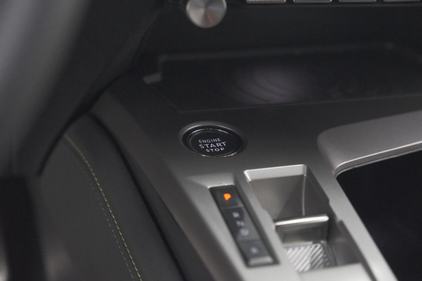 Peugeot 308 SW 1.6 Plug-in Hybrid 225 GT | FOCAL Audio | 360 Camera | Adaptieve Cruise Control | Apple Carplay | Voorruitverwarming