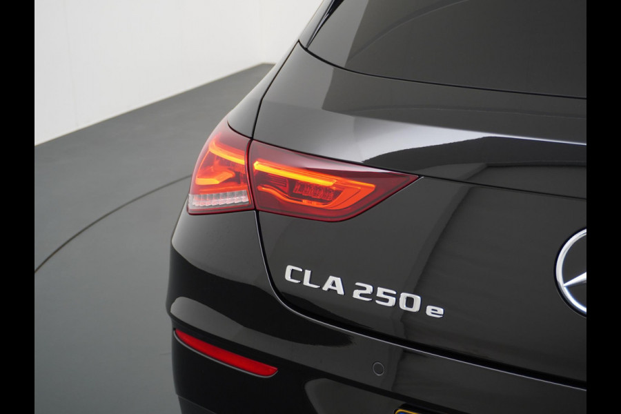 Mercedes-Benz CLA-Klasse Shooting Brake 250 e AMG Line PANO | CAMERA | RIJKLAAR INCL. 12 MND. BOVAGGARANTIE