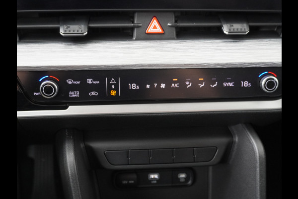 Kia Sportage 1.6 T-GDi MHEV DynamicLine Apple Carplay/Android Auto - Cruise Control - Navigatie - Trekhaak Fabriekgarantie tot 07-2029