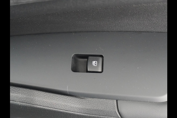 Kia Sportage 1.6 T-GDi MHEV DynamicLine Apple Carplay/Android Auto - Cruise Control - Navigatie - Trekhaak Fabriekgarantie tot 07-2029