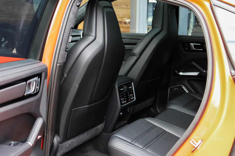Porsche Cayenne 4.0 Turbo 550pk Coupe **Burmester/Techart/Panoramadak/360/PSCB**
