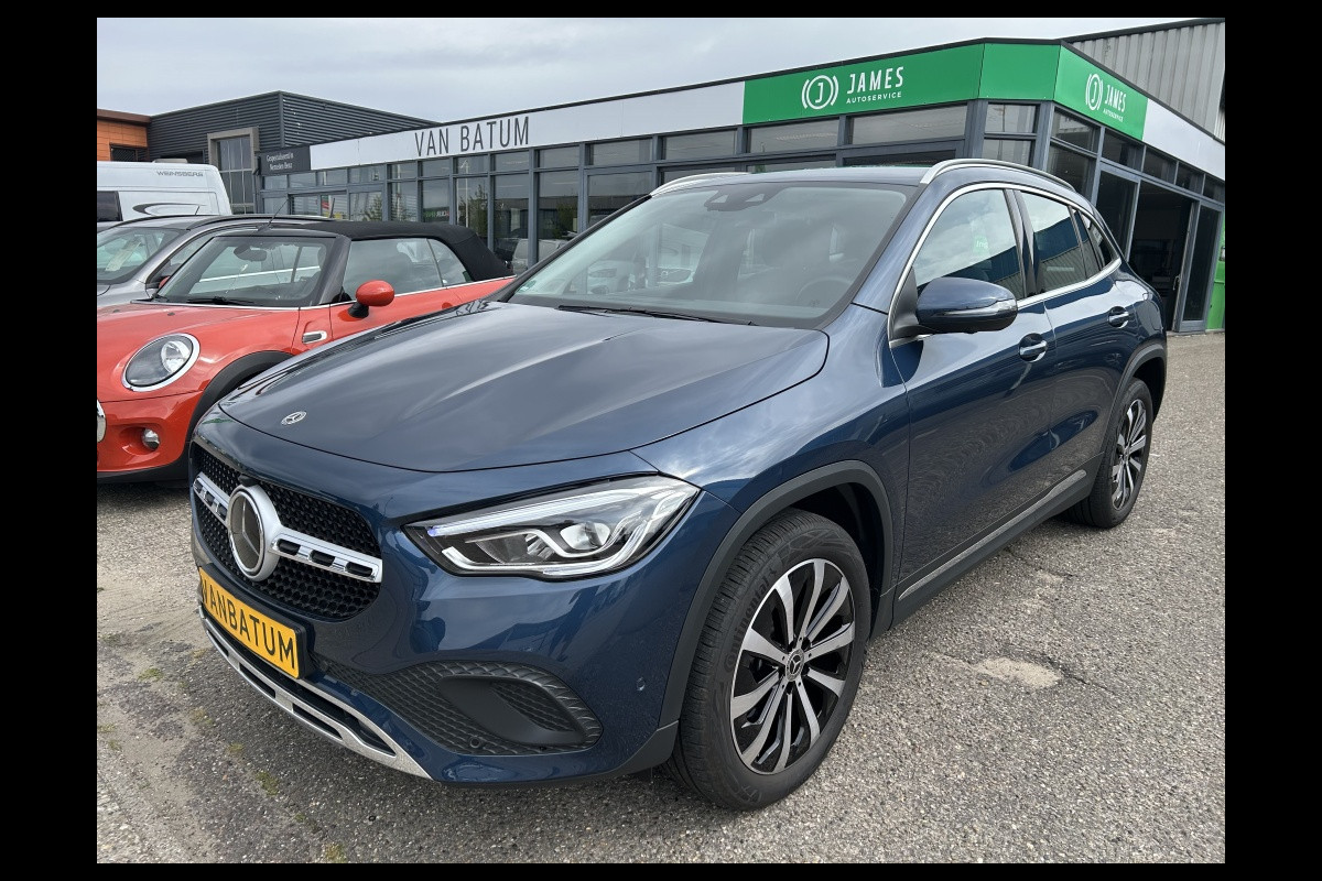 Mercedes-Benz GLA 250 e Luxury Line Mercedes-Benz GLA 250 e Luxury Line