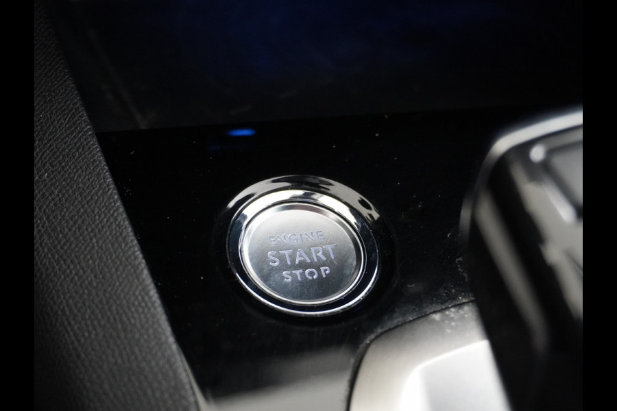 Peugeot 3008 1.6T 181PK AUT-8 Leer Navi Cruise Apple Carplay Android 19" Ecc 360°Camera PDC Elek.Achterklep DAB Connect Blue Premium Led Keyless Lane Departure Privacy Glas Regen-Lichtsensor Draadloze lader Pack City 1 Bluetooth Nieuwprijs €40.540,- Origineel Nederlandse Auto