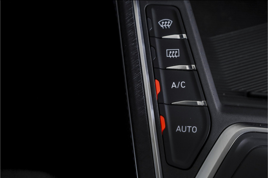 Lynk & Co 01 1.5 PHEV 261PK MY23 | 360 Camera | 7.4 kWh Boordlader | Donkere hemel | S/K-panodak | Adapt. Cruise | Memory | Stoel-+Stuurverw. | Elek. klep | LM 20" | 1700