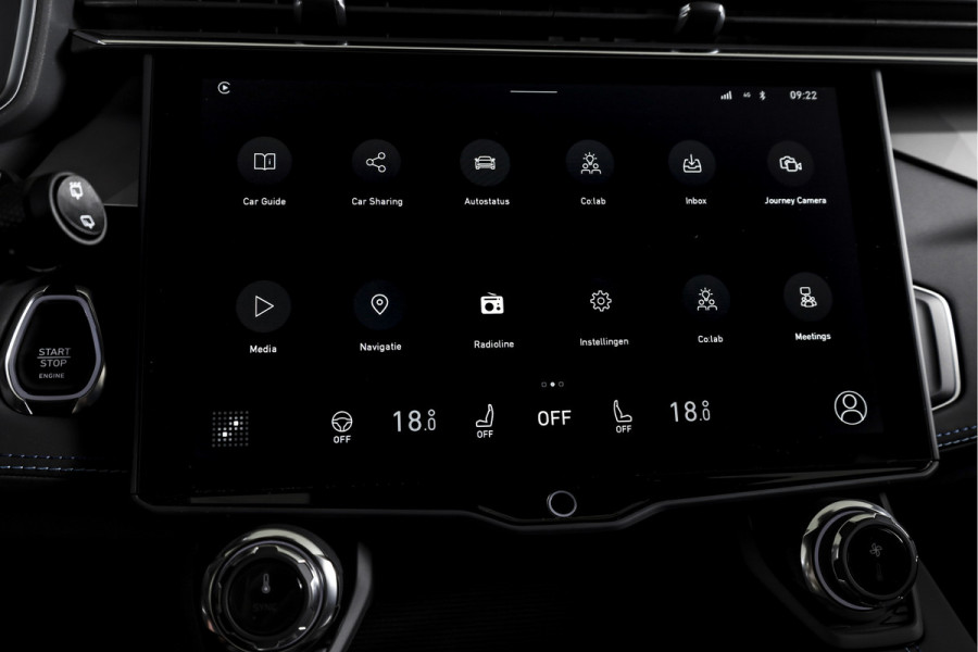 Lynk & Co 01 1.5 PHEV 261PK MY23 | 360 Camera | 7.4 kWh Boordlader | Donkere hemel | S/K-panodak | Adapt. Cruise | Memory | Stoel-+Stuurverw. | Elek. klep | LM 20" | 1700