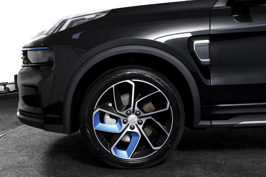 Lynk & Co 01 1.5 PHEV 261PK MY23 | 360 Camera | 7.4 kWh Boordlader | Donkere hemel | S/K-panodak | Adapt. Cruise | Memory | Stoel-+Stuurverw. | Elek. klep | LM 20" | 1700