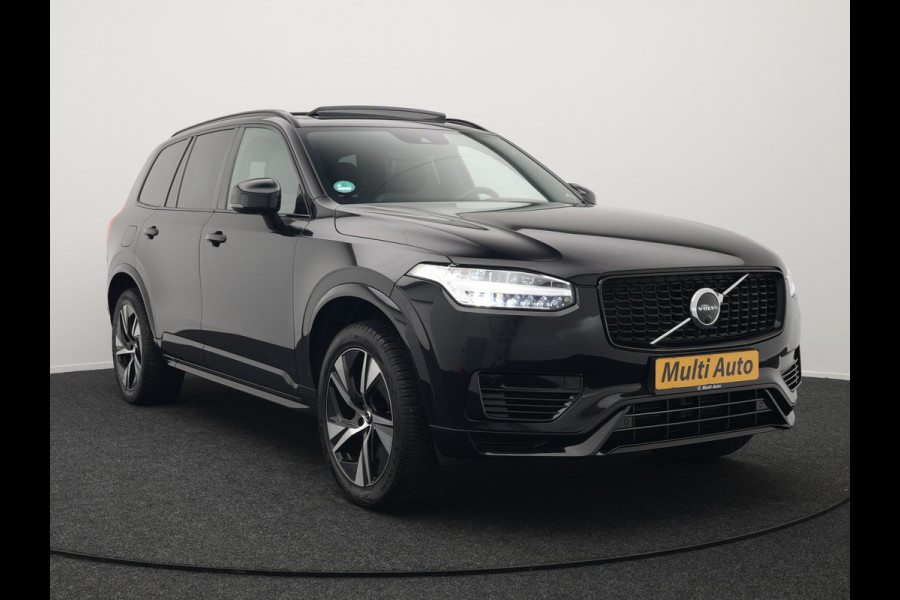 Volvo XC90 T8 Recharge AWD R-Design Plug In Hybrid 394pk 7 Persoons Dealer O.H. INCL BTW Long Range PHEV | Panodak | Alcantara Sportstoelen Memory | Trekhaak af Fabriek | Adaptive Cruise | Harman Kardon | Pilot Assist | L.M. 20" |