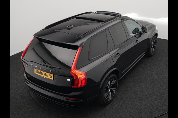 Volvo XC90 T8 Recharge AWD R-Design Plug In Hybrid 394pk 7 Persoons Dealer O.H. INCL BTW Long Range PHEV | Panodak | Alcantara Sportstoelen Memory | Trekhaak af Fabriek | Adaptive Cruise | Harman Kardon | Pilot Assist | L.M. 20" |