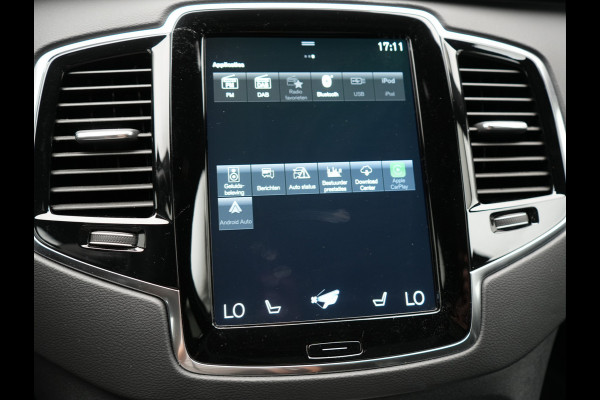 Volvo XC90 T8 Recharge AWD R-Design Plug In Hybrid 394pk 7 Persoons Dealer O.H. INCL BTW Long Range PHEV | Panodak | Alcantara Sportstoelen Memory | Trekhaak af Fabriek | Adaptive Cruise | Harman Kardon | Pilot Assist | L.M. 20" |