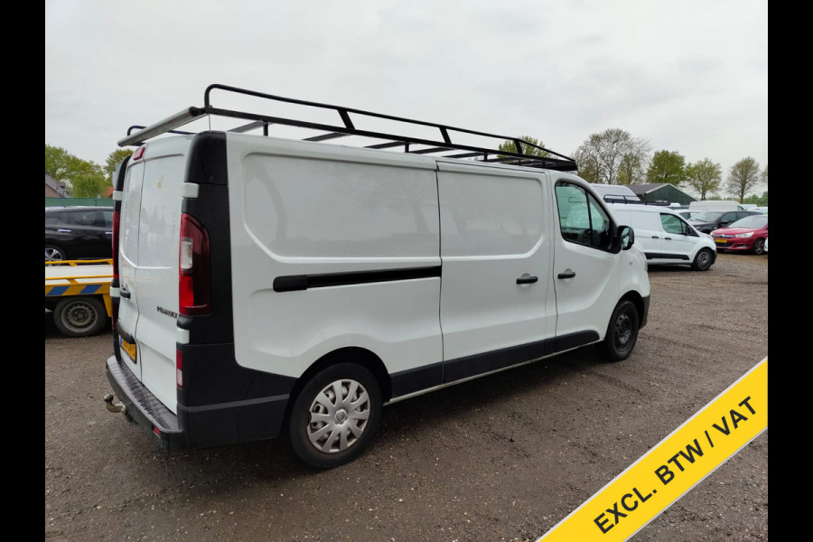 Renault Trafic CDTi L2 3-Pers Navi Airco Trekhaak Cruise Control MultiMedia Comfort Energy Pdc 1.6dCi T29 lengte 2 Imperiaal Betonplexvloer Wandbetimmering Schuifdeur 2.000kg Trekgewicht Euro 6