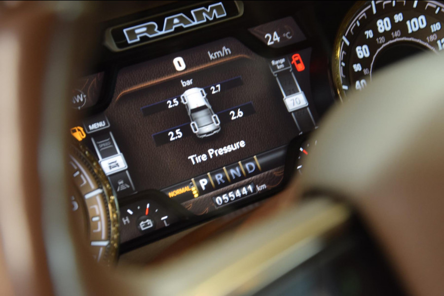 Dodge Ram 1500 5.7 V8 4x4 Crew Cab Limited *Long Horn*|Navi|Panoramadak|1e Eig|Luchtvering|Gr.Navi