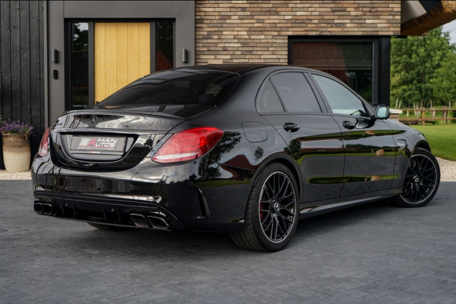 Mercedes-Benz C-Klasse C63 AMG Edition1 One-of-500