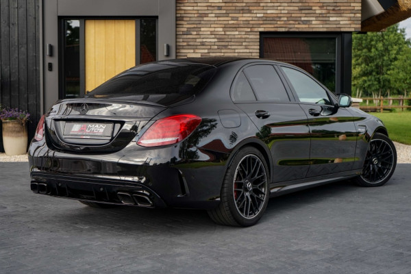 Mercedes-Benz C-Klasse C63 AMG Edition1 One-of-500