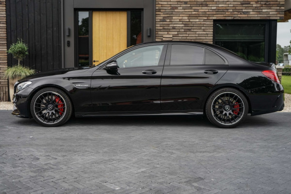 Mercedes-Benz C-Klasse C63 AMG Edition1 One-of-500