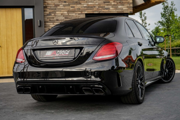 Mercedes-Benz C-Klasse C63 AMG Edition1 One-of-500