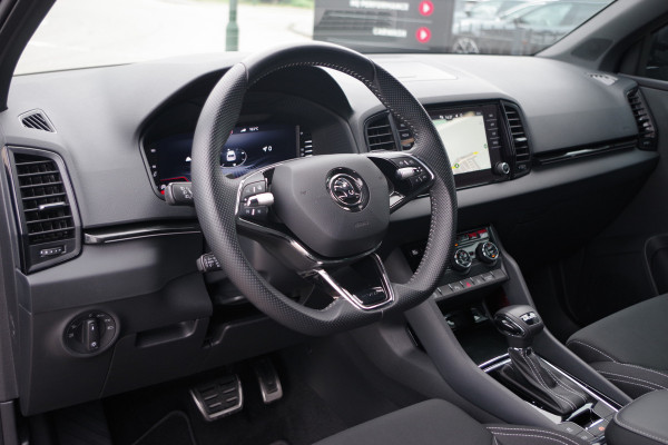 Škoda Karoq 1.5 TSI 150 PK ACT Sportline Business, Panoramadak, Trekhaak, Adap. Cruise Control