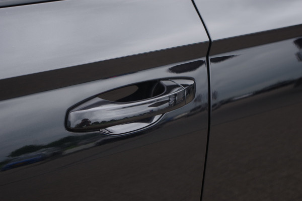 Škoda Karoq 1.5 TSI 150 PK ACT Sportline Business, Panoramadak, Trekhaak, Adap. Cruise Control