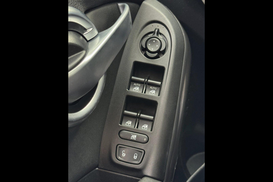 Fiat 500X 1.6-16V E-torQ Mirror Edition - Navigatie / Apple CarPlay I Airco I PDC I Sport velgen I Comfort pakket I Dealer onder.