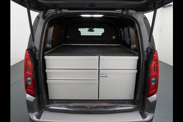 Opel Combo D102pk Leer Navi Apple/Android CruiseControl Stoel-/Stuurverw. Dab Bordherkenning Aut.Verlichting 1.5CDTi l1h1 EURO6 Bluetooth Regensensor Elek.Ramen Mistlampen Usb Pdc RamenAchter Volledig Betimmerde Laadbak Innovation