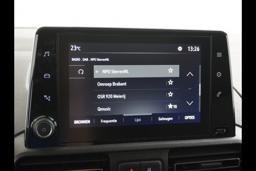 Opel Combo D102pk Leer Navi Apple/Android CruiseControl Stoel-/Stuurverw. Dab Bordherkenning Aut.Verlichting 1.5CDTi l1h1 EURO6 Bluetooth Regensensor Elek.Ramen Mistlampen Usb Pdc RamenAchter Volledig Betimmerde Laadbak Innovation
