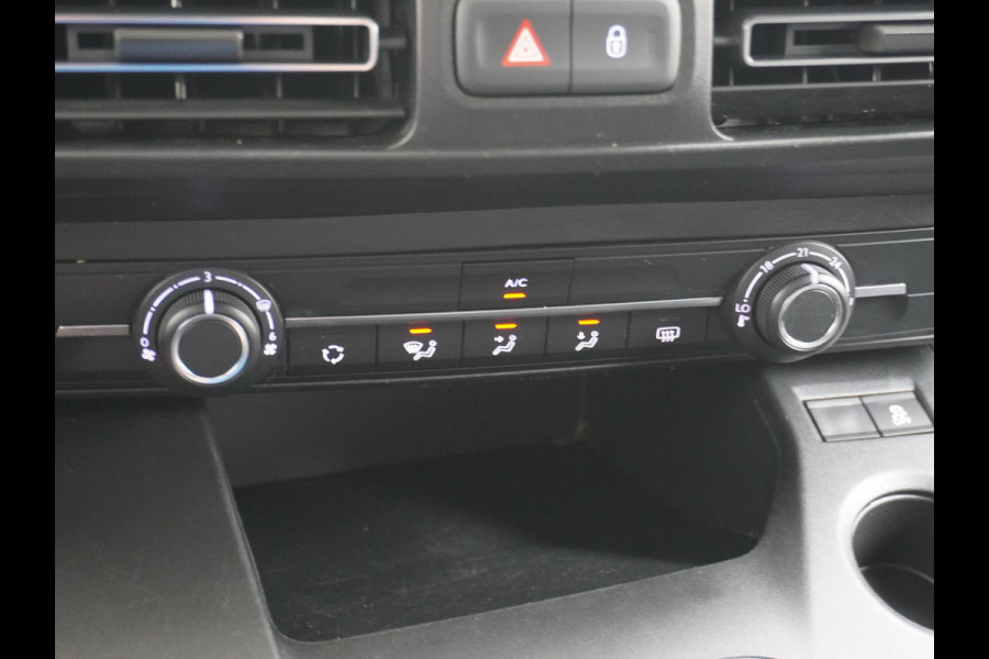 Opel Combo D102pk Leer Navi Apple/Android CruiseControl Stoel-/Stuurverw. Dab Bordherkenning Aut.Verlichting 1.5CDTi l1h1 EURO6 Bluetooth Regensensor Elek.Ramen Mistlampen Usb Pdc RamenAchter Volledig Betimmerde Laadbak Innovation