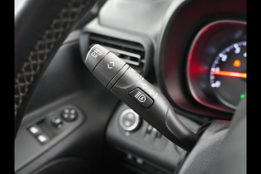 Opel Combo D102pk Leer Navi Apple/Android CruiseControl Stoel-/Stuurverw. Dab Bordherkenning Aut.Verlichting 1.5CDTi l1h1 EURO6 Bluetooth Regensensor Elek.Ramen Mistlampen Usb Pdc RamenAchter Volledig Betimmerde Laadbak Innovation