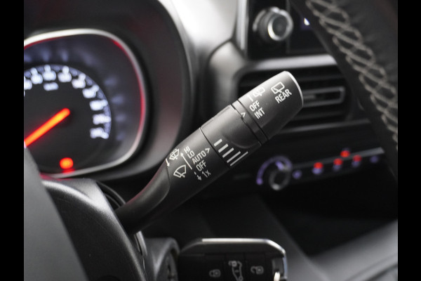 Opel Combo D102pk Leer Navi Apple/Android CruiseControl Stoel-/Stuurverw. Dab Bordherkenning Aut.Verlichting 1.5CDTi l1h1 EURO6 Bluetooth Regensensor Elek.Ramen Mistlampen Usb Pdc RamenAchter Volledig Betimmerde Laadbak Innovation