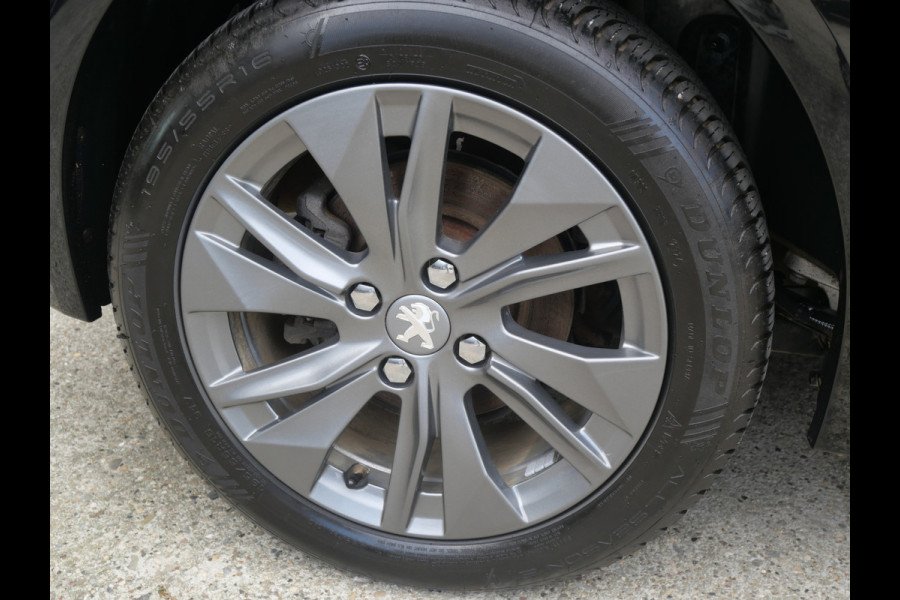 Peugeot e-208 EV ALLURE 50 kWh | LED | HALF-LEER | CRUISE | CARPLAY | ALL-SEASON | BTW-AUTO!