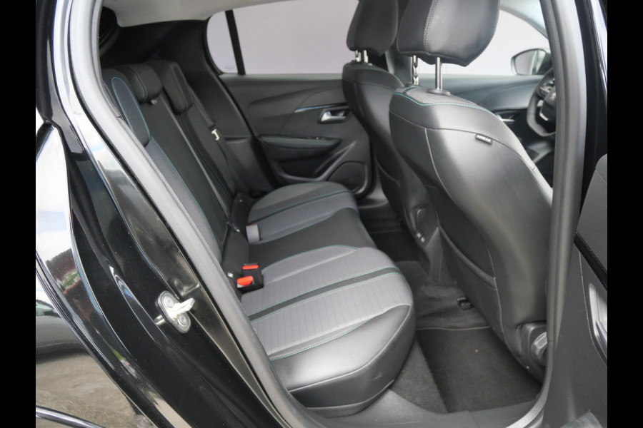 Peugeot e-208 EV ALLURE 50 kWh | LED | HALF-LEER | CRUISE | CARPLAY | ALL-SEASON | BTW-AUTO!