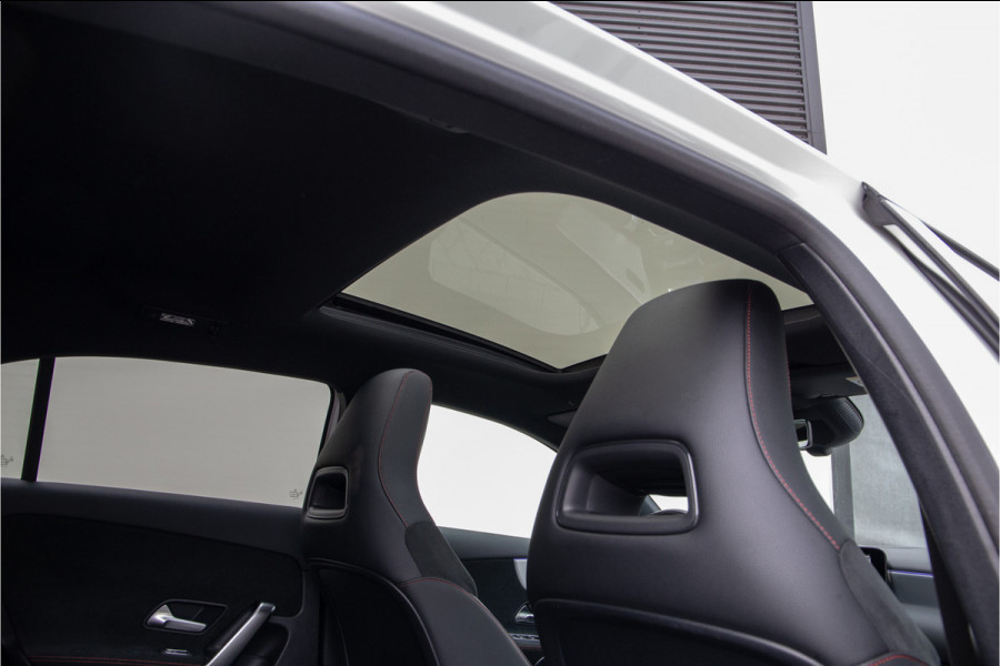 Mercedes-Benz A-Klasse 250 e AMG Line Facelift, Nightpack, Pano, Widescreen, 18" Hybrid