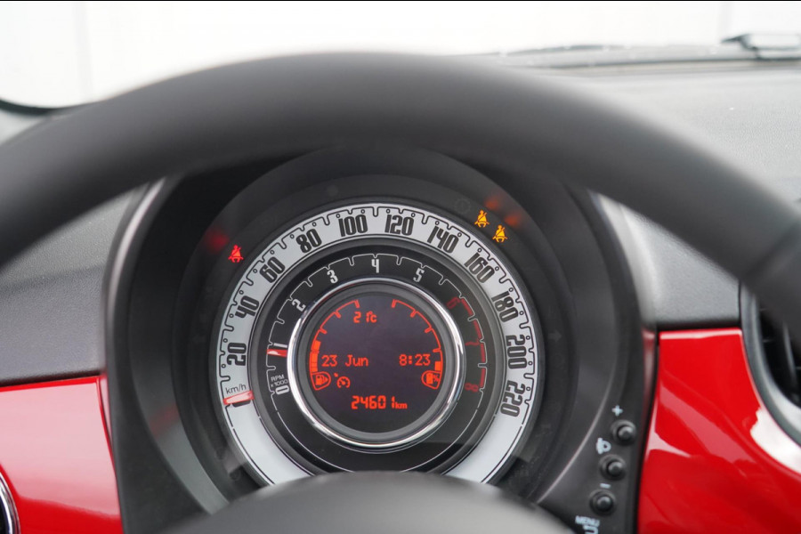 Fiat 500 1.0 Hybrid Dolcevita / NL-Auto / 24dkm NAP / Panoramadak / Airco / Cruise Control