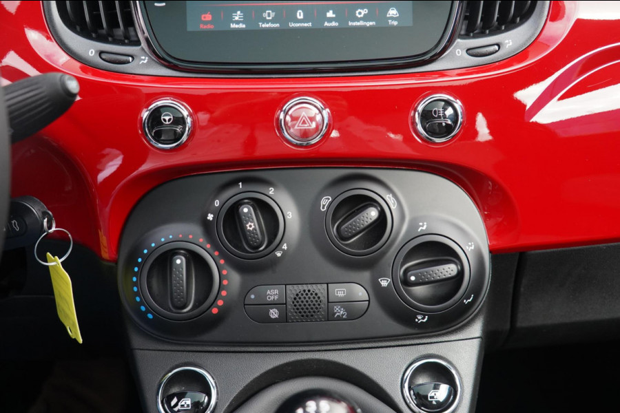 Fiat 500 1.0 Hybrid Dolcevita / NL-Auto / 24dkm NAP / Panoramadak / Airco / Cruise Control