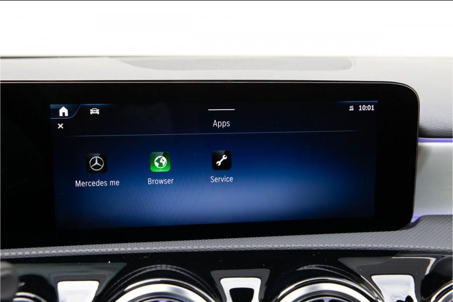 Mercedes-Benz A-Klasse 250 e AMG Line Facelift, Nightpack, Pano, Widescreen, 18" Hybrid