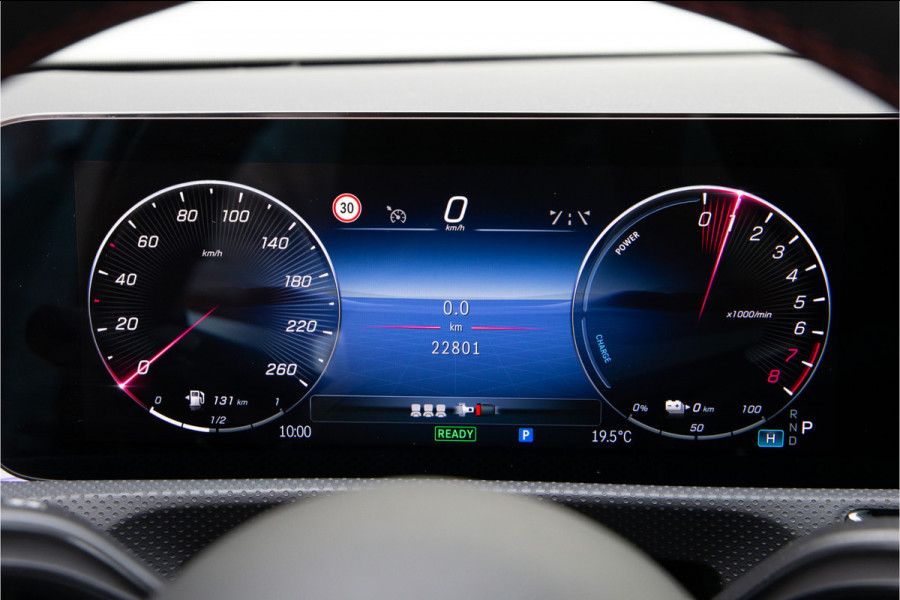 Mercedes-Benz A-Klasse 250 e AMG Line Facelift, Nightpack, Pano, Widescreen, 18" Hybrid