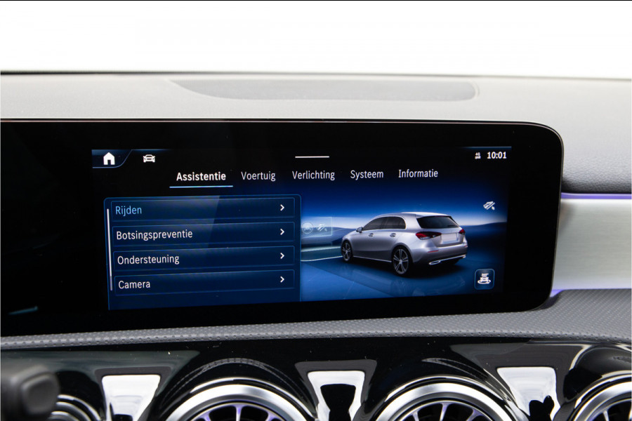 Mercedes-Benz A-Klasse 250 e AMG Line Facelift, Nightpack, Pano, Widescreen, 18" Hybrid