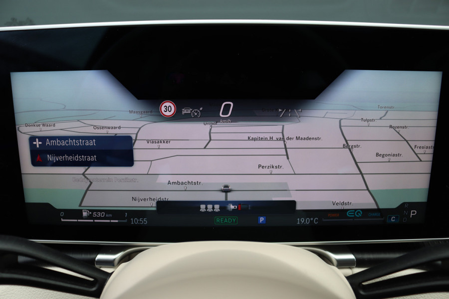 Mercedes-Benz S-Klasse 500 4MATIC AMG Line Aut9 | Achterasbesturing | Distronic+ | Airmatic | Entertainment Achter | Massage | HUD | Burmester | Vlakkenverwarming | Stoelventilatie | Digital Light |