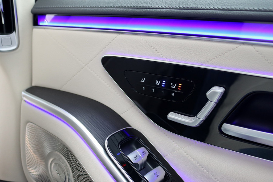Mercedes-Benz S-Klasse 500 4MATIC AMG Line Aut9 | Achterasbesturing | Distronic+ | Airmatic | Entertainment Achter | Massage | HUD | Burmester | Vlakkenverwarming | Stoelventilatie | Digital Light |