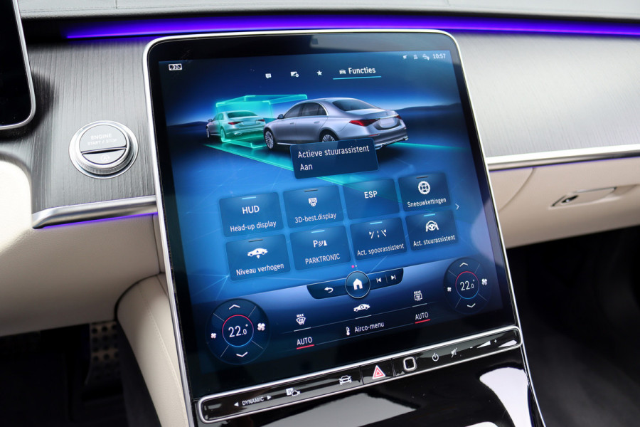 Mercedes-Benz S-Klasse 500 4MATIC AMG Line Aut9 | Achterasbesturing | Distronic+ | Airmatic | Entertainment Achter | Massage | HUD | Burmester | Vlakkenverwarming | Stoelventilatie | Digital Light |
