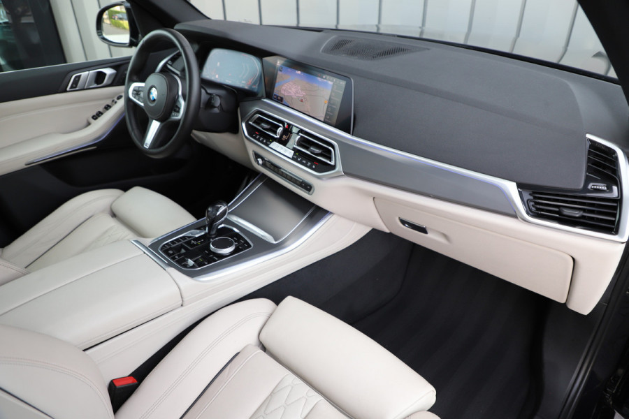 BMW X5 xDrive30d M-Sport High Executive | 265PK | Luchtvering | Pano | Sfeerverlichting | Head-up | Memory | Standkachel | Trekhaak | S