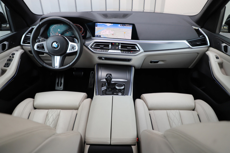 BMW X5 xDrive30d M-Sport High Executive | 265PK | Luchtvering | Pano | Sfeerverlichting | Head-up | Memory | Standkachel | Trekhaak | S