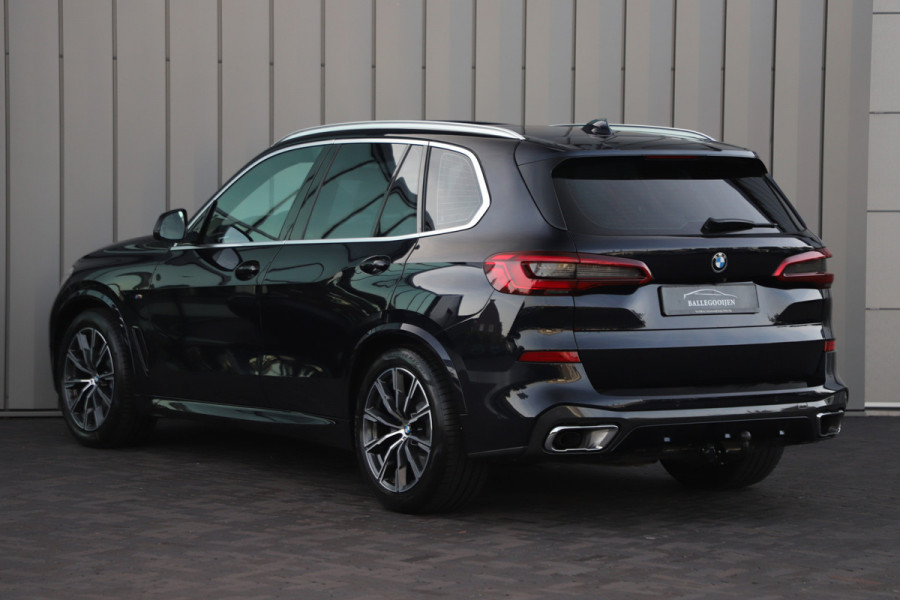 BMW X5 xDrive30d M-Sport High Executive | 265PK | Luchtvering | Pano | Sfeerverlichting | Head-up | Memory | Standkachel | Trekhaak | S