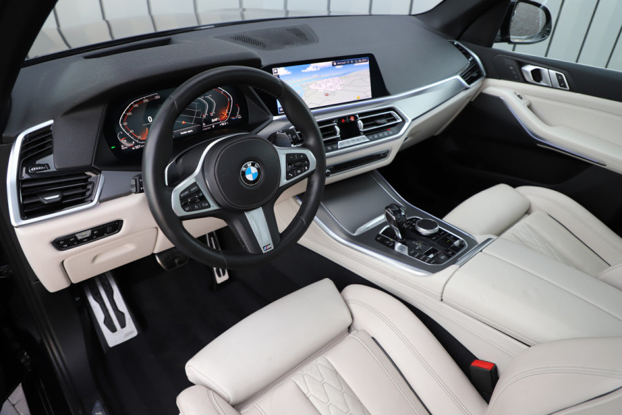 BMW X5 xDrive30d M-Sport High Executive | 265PK | Luchtvering | Pano | Sfeerverlichting | Head-up | Memory | Standkachel | Trekhaak | S
