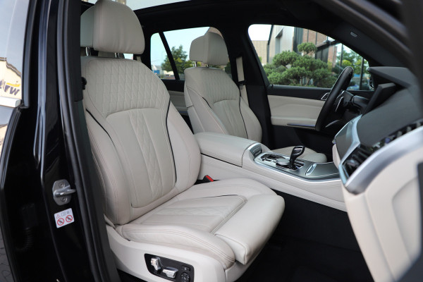 BMW X5 xDrive30d M-Sport High Executive | 265PK | Luchtvering | Pano | Sfeerverlichting | Head-up | Memory | Standkachel | Trekhaak | S