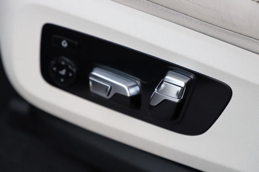 BMW X5 xDrive30d M-Sport High Executive | 265PK | Luchtvering | Pano | Sfeerverlichting | Head-up | Memory | Standkachel | Trekhaak | S