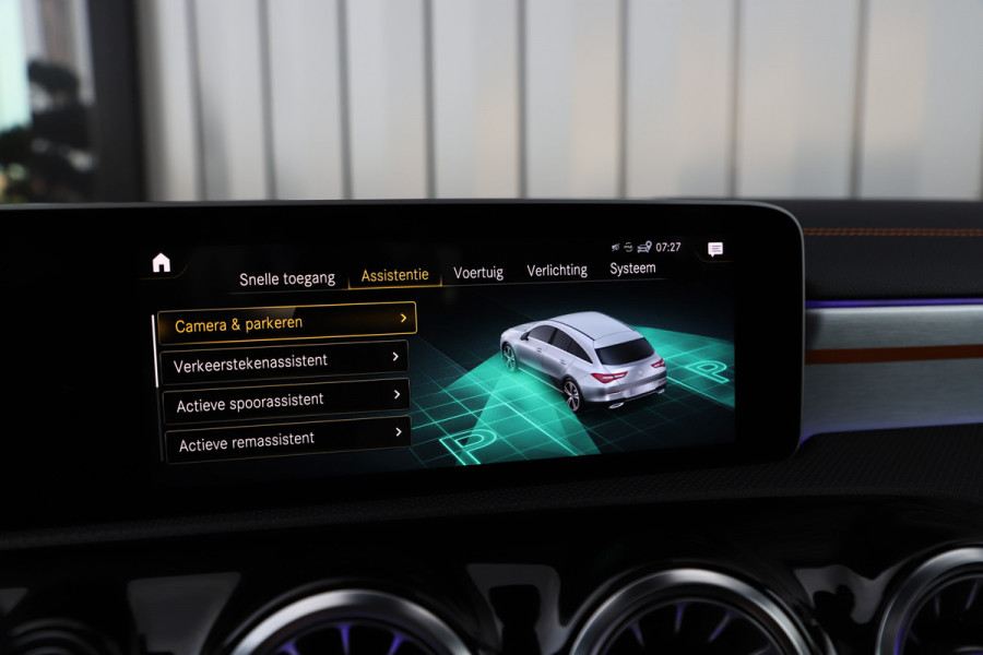 Mercedes-Benz CLA-Klasse Shooting Brake 250 AMG 4-Matic | 224PK | Pano | Keyles-go | Head-up | Burmester | Adaptief-onderstel | Memory | Sfeerverlichting