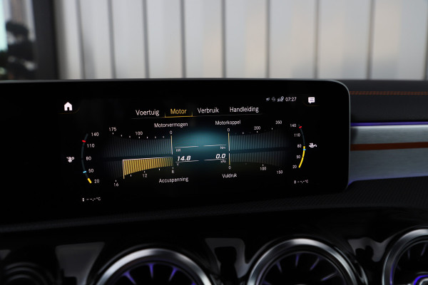Mercedes-Benz CLA-Klasse Shooting Brake 250 AMG 4-Matic | 224PK | Pano | Keyles-go | Head-up | Burmester | Adaptief-onderstel | Memory | Sfeerverlichting