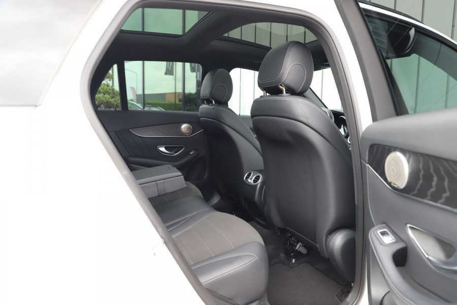 Mercedes-Benz GLC 250 4-Matic Aut9 | 211PK | Luchtvering | Sfeerverlichting | Head-up | Distronic | Pano | Stoelverw. | Camera | Trekhaak | 2017.
