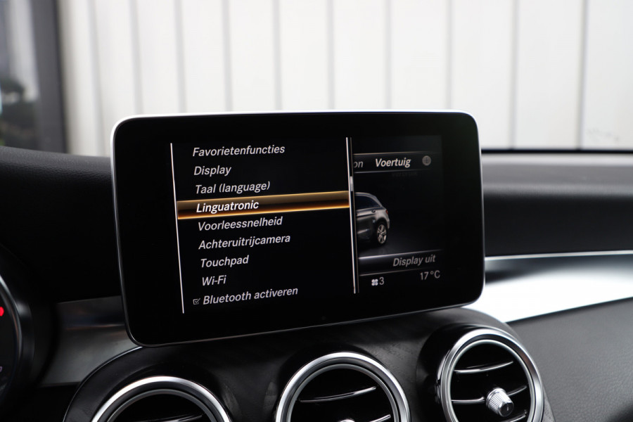 Mercedes-Benz GLC 250 4-Matic Aut9 | 211PK | Luchtvering | Sfeerverlichting | Head-up | Distronic | Pano | Stoelverw. | Camera | Trekhaak | 2017.