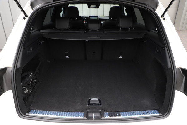 Mercedes-Benz GLC 250 4-Matic Aut9 | 211PK | Luchtvering | Sfeerverlichting | Head-up | Distronic | Pano | Stoelverw. | Camera | Trekhaak | 2017.